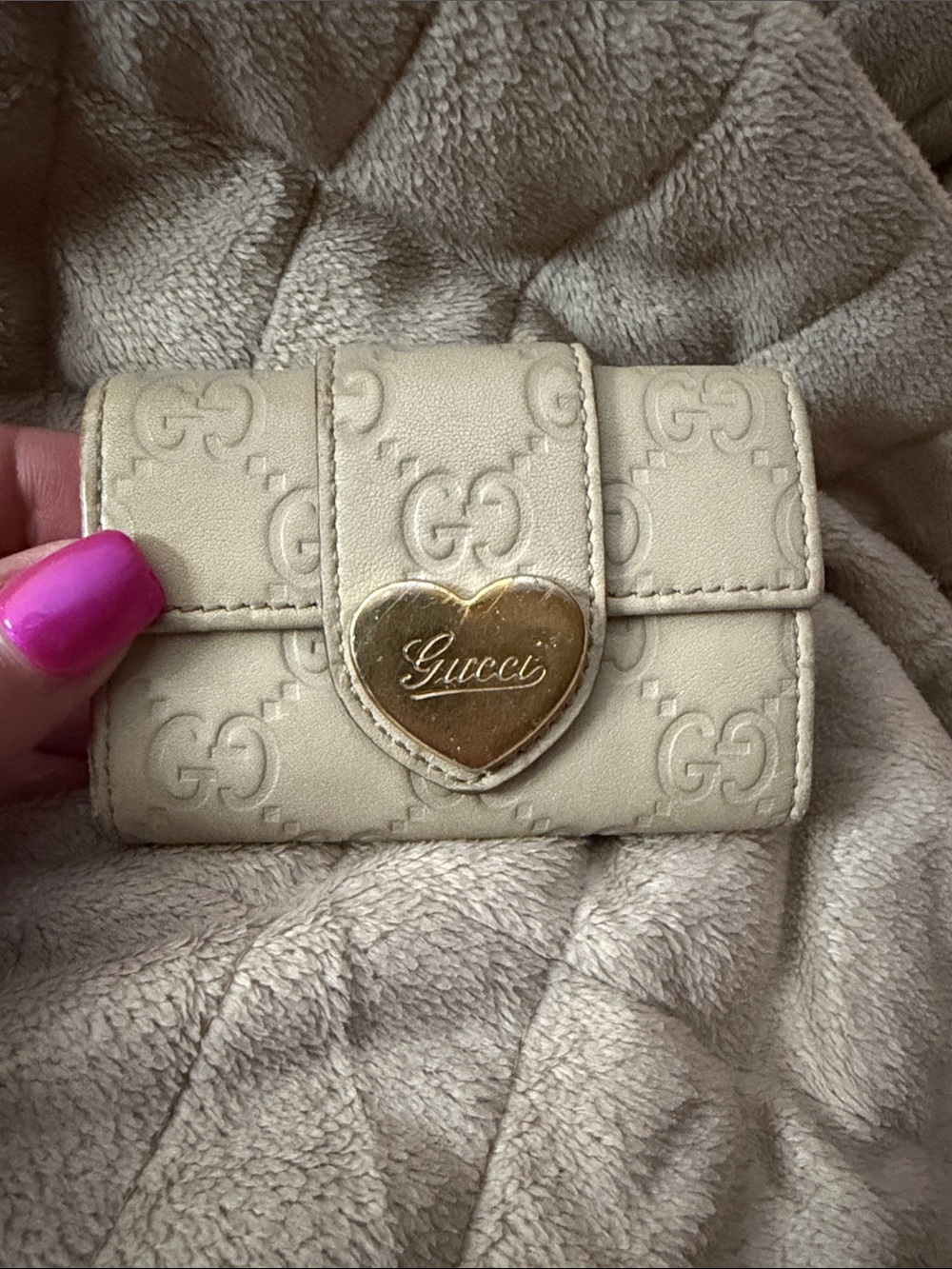 Gucci Cream Heart-Accent Key Case & Small Card Holder